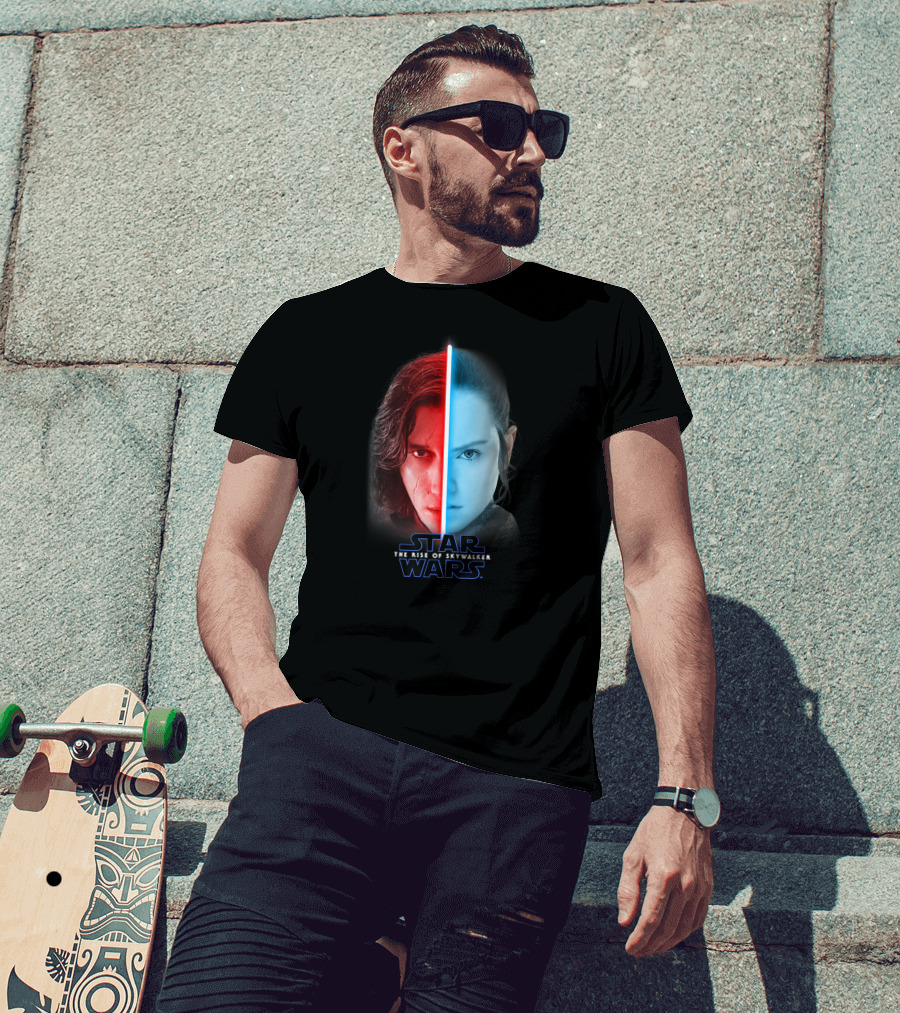 Star Wars The Rise Of Skywalker Rey Kylo Ren Lightsaber Split T-Shirt