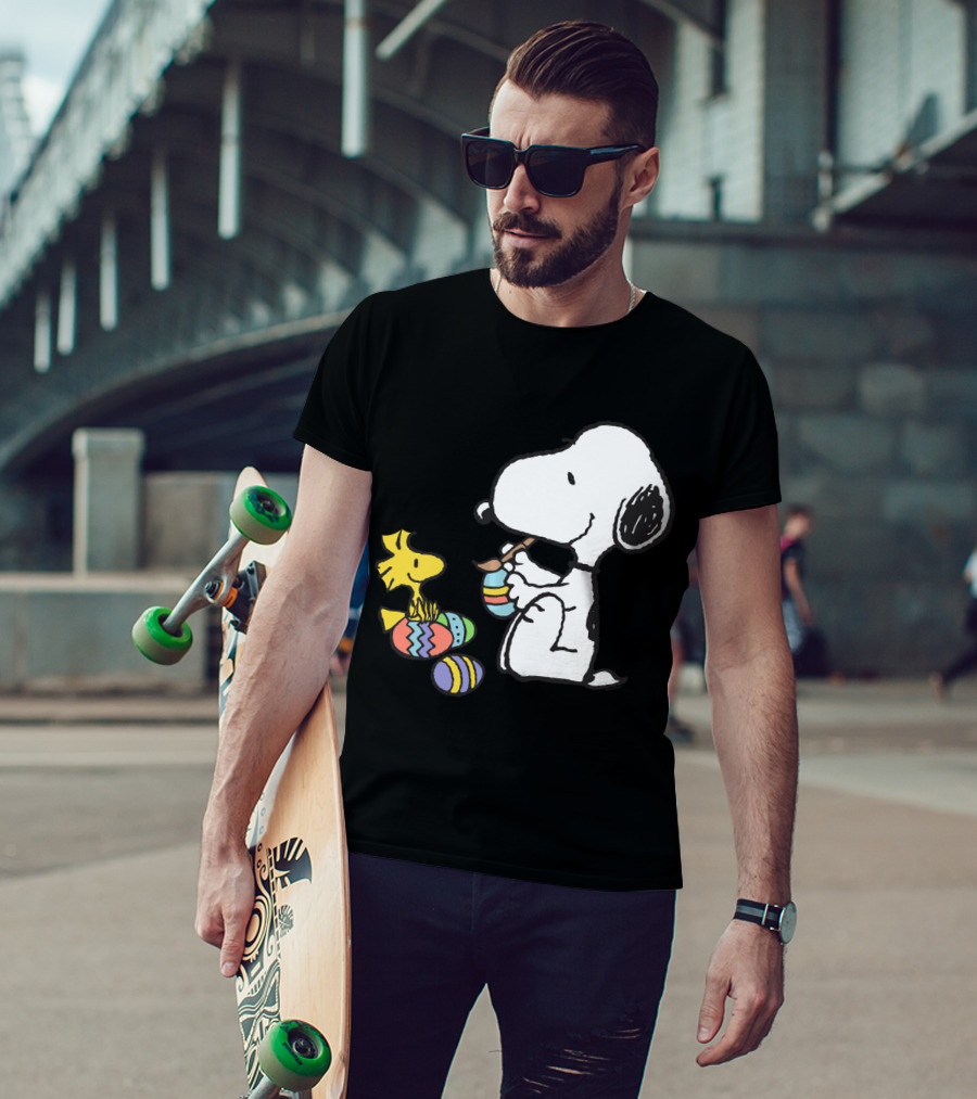 Peanuts Snoopy And Woodstock Painting Easter Eggs T-Shirt