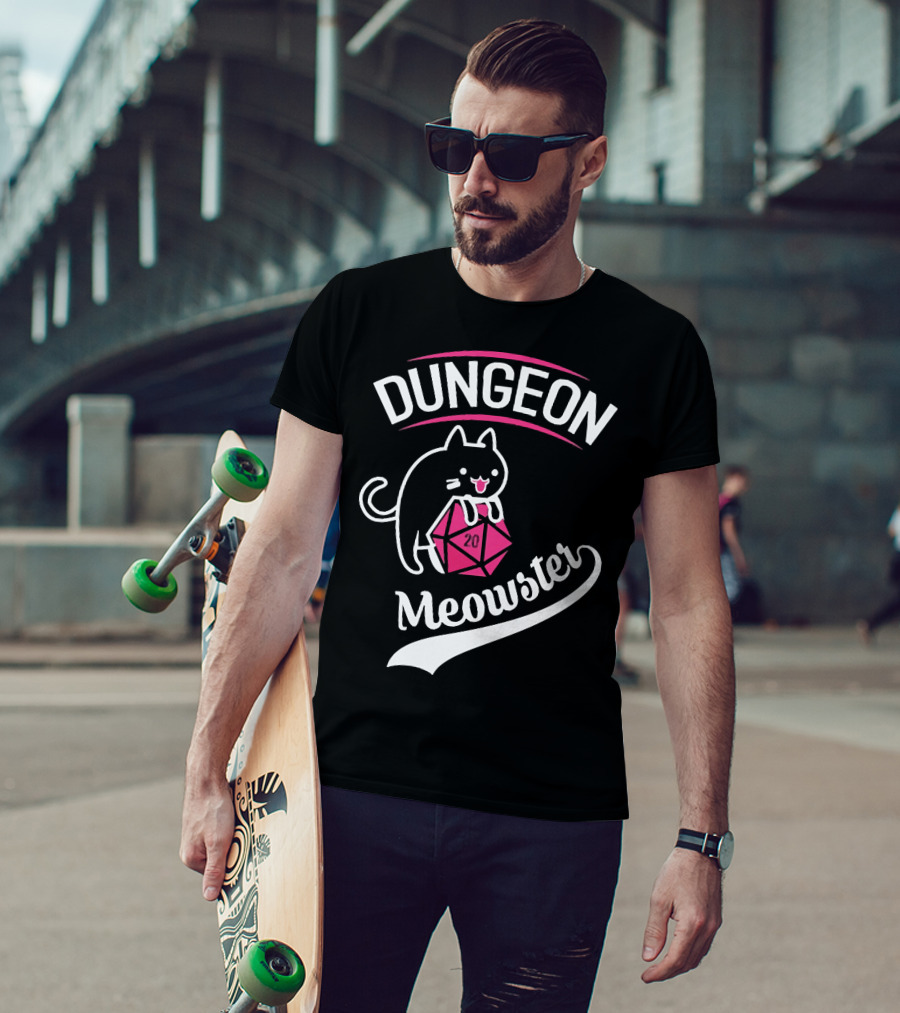 Dungeon Meowster Cat Holding D20 Dice T-Shirt