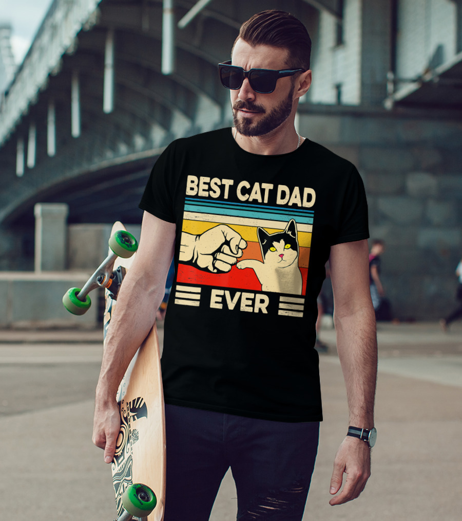 Best Cat Dad Ever Fist Bump Retro Cat T-Shirt