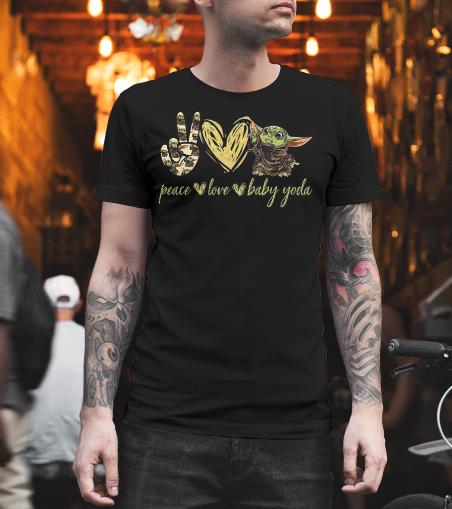 Peace Love Baby Yoda Shirt Star Wars Mandalorian Grogu T-Shirt