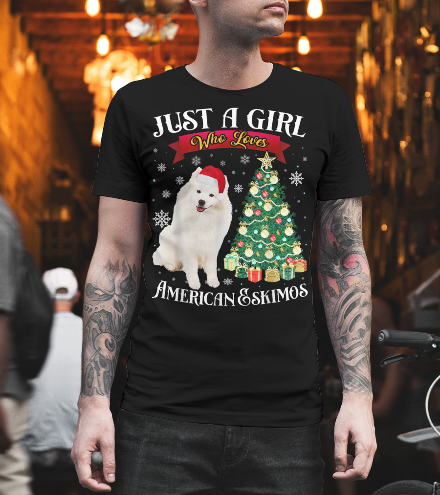 Just a Girl Who Loves American Eskimos Santa Hat Christmas Tree T-Shirt
