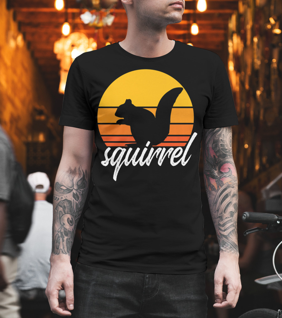 Squirrel Retro Sunset Silhouette Animal Lover Vintage T-Shirt