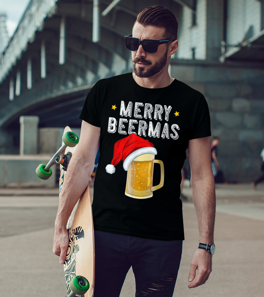 Merry Beermas Christmas Beer Santa Hat Beer Mug T-Shirt