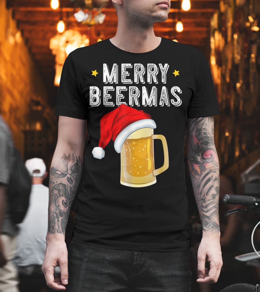 Merry Beermas Christmas Beer Santa Hat Beer Mug T-Shirt