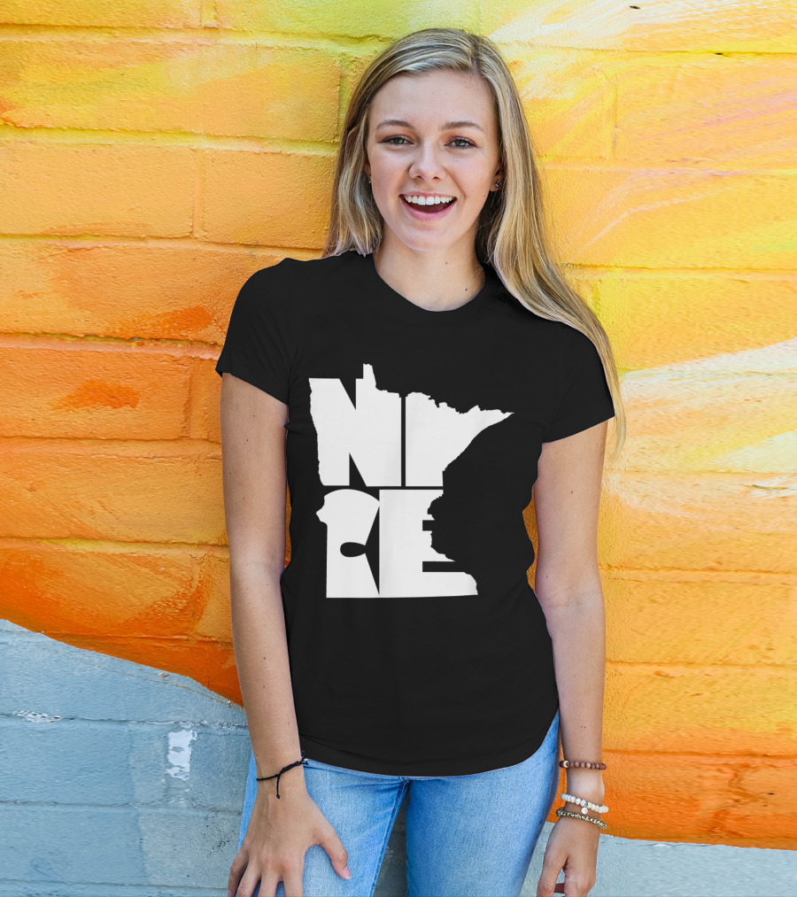 Minnesota Nice Map Outline T-Shirt