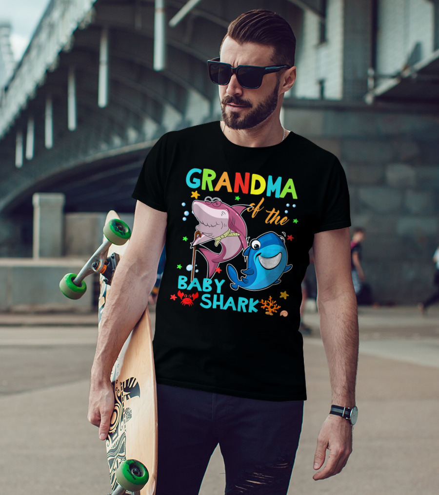 Grandma Of The Baby Shark With Colorful Cartoon Sharks And Sea Creatures T-Shirt