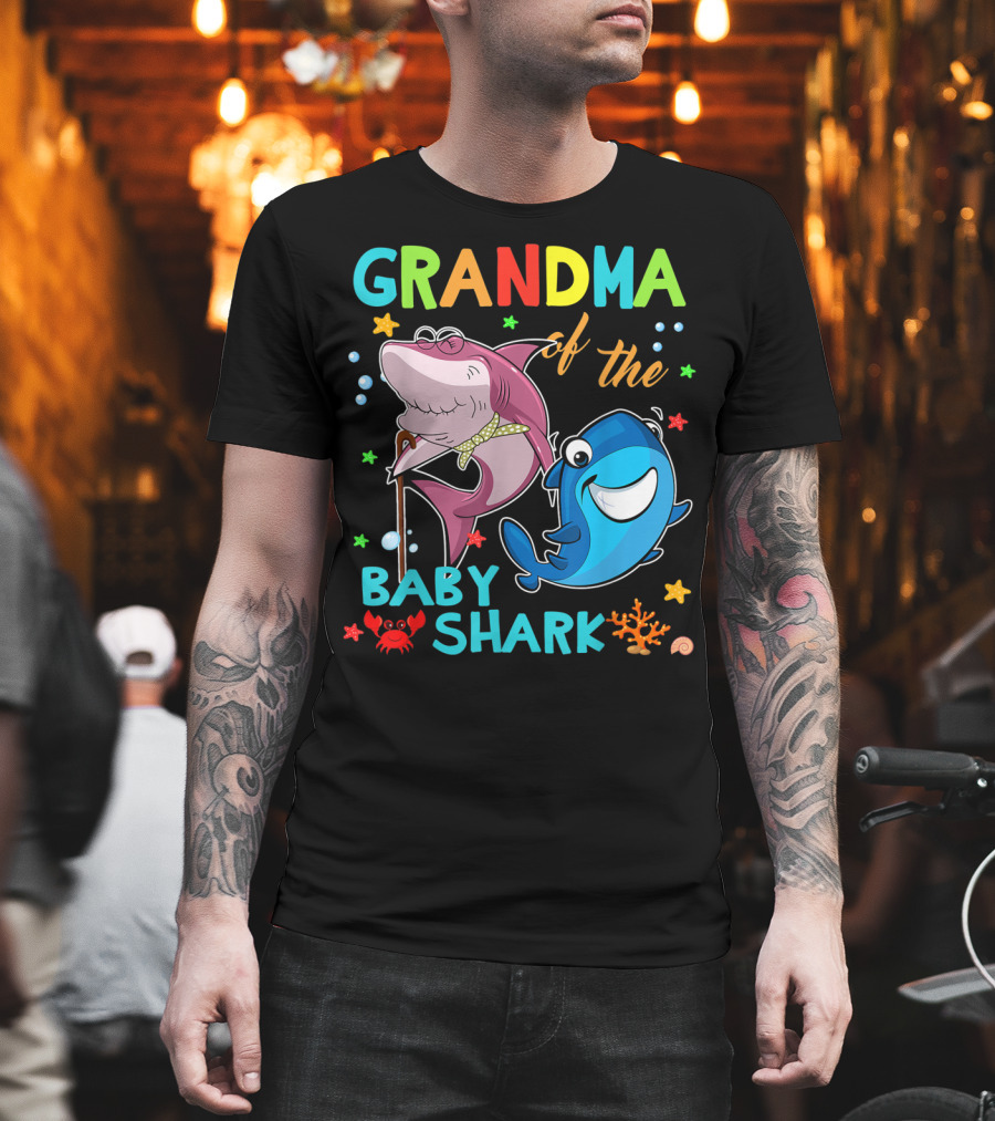Grandma Of The Baby Shark With Colorful Cartoon Sharks And Sea Creatures T-Shirt