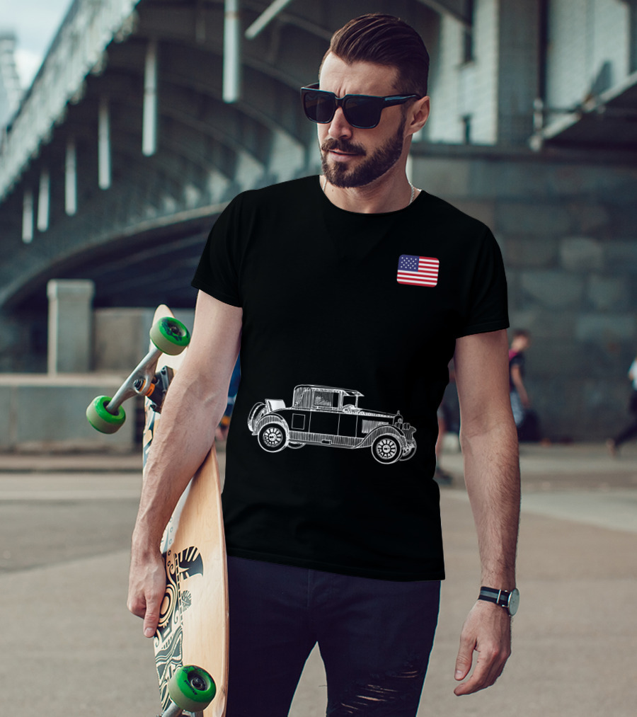Classic Car USA American Flag Racing Patriotic Vintage Automobile T-Shirt
