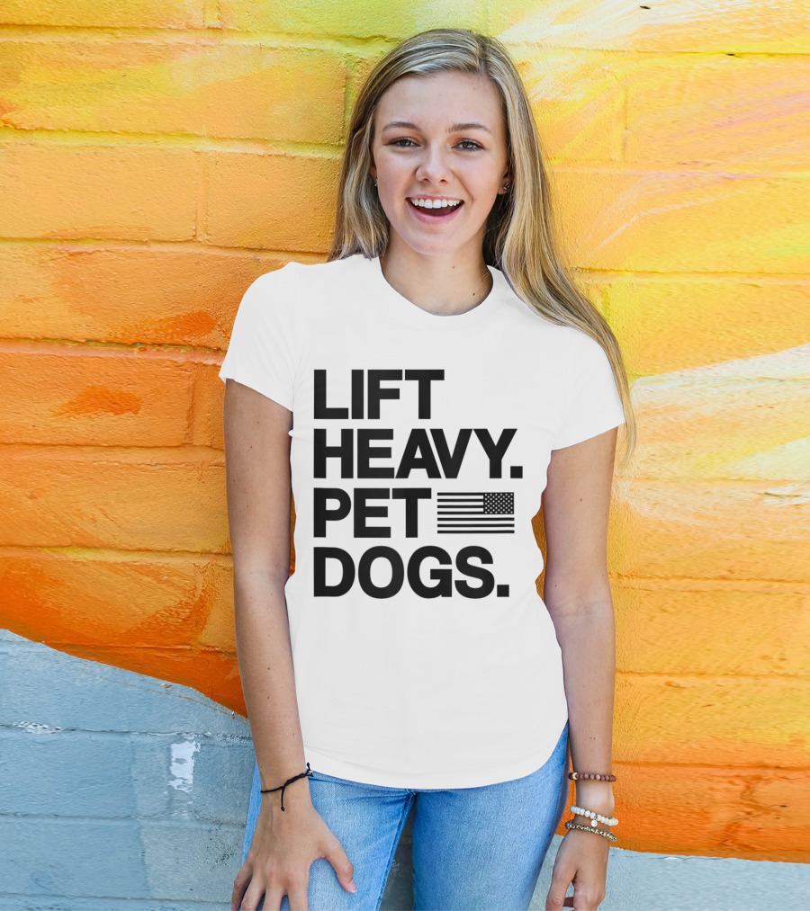 Lift Heavy Pet Dogs American Flag Gym For Weightlifters T-Shirt