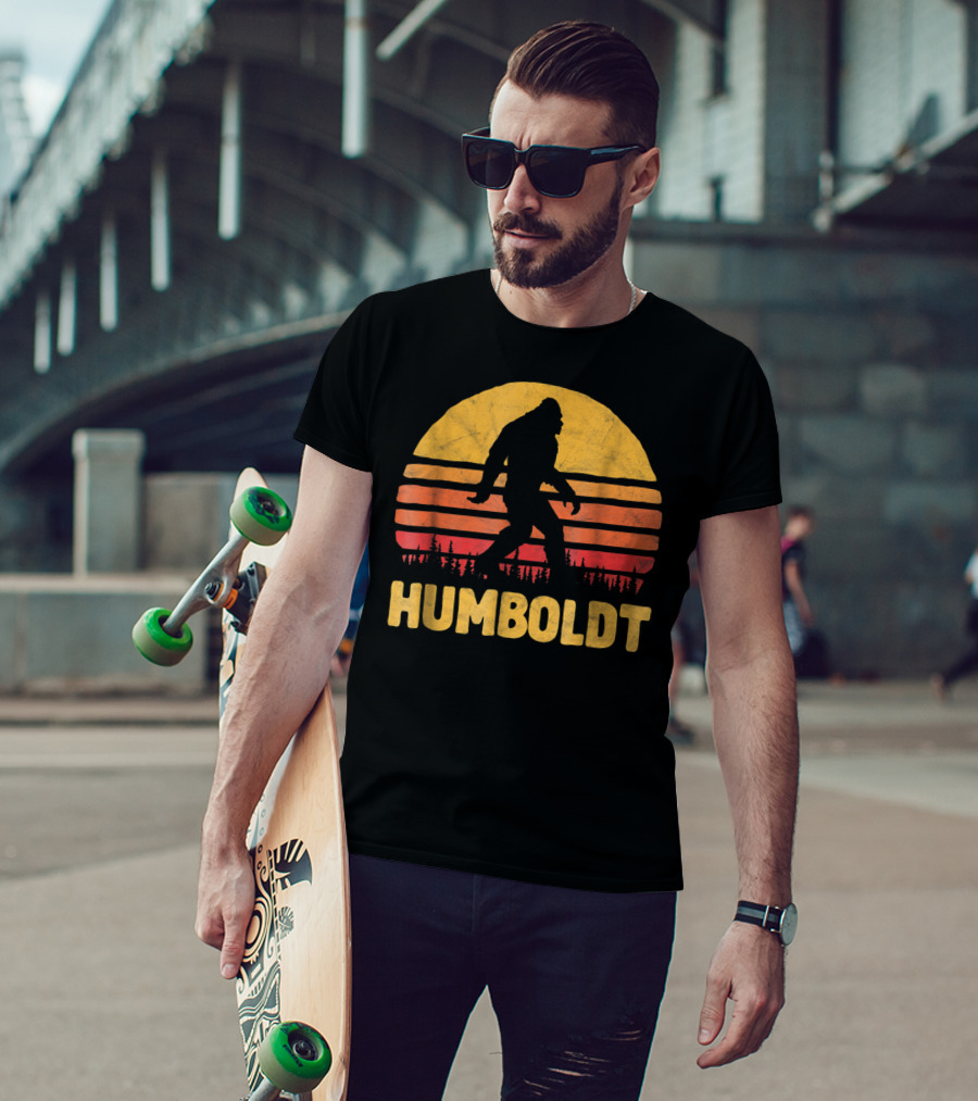 Humboldt Bigfoot Vintage Sasquatch Sunset T-Shirt