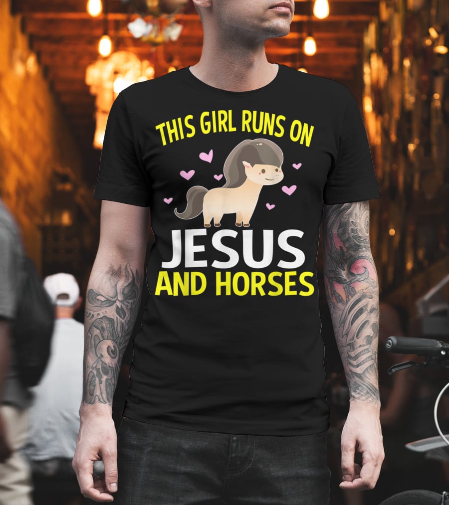 This Girl Runs On Jesus And Horses Hearts Cute Horse T-Shirt