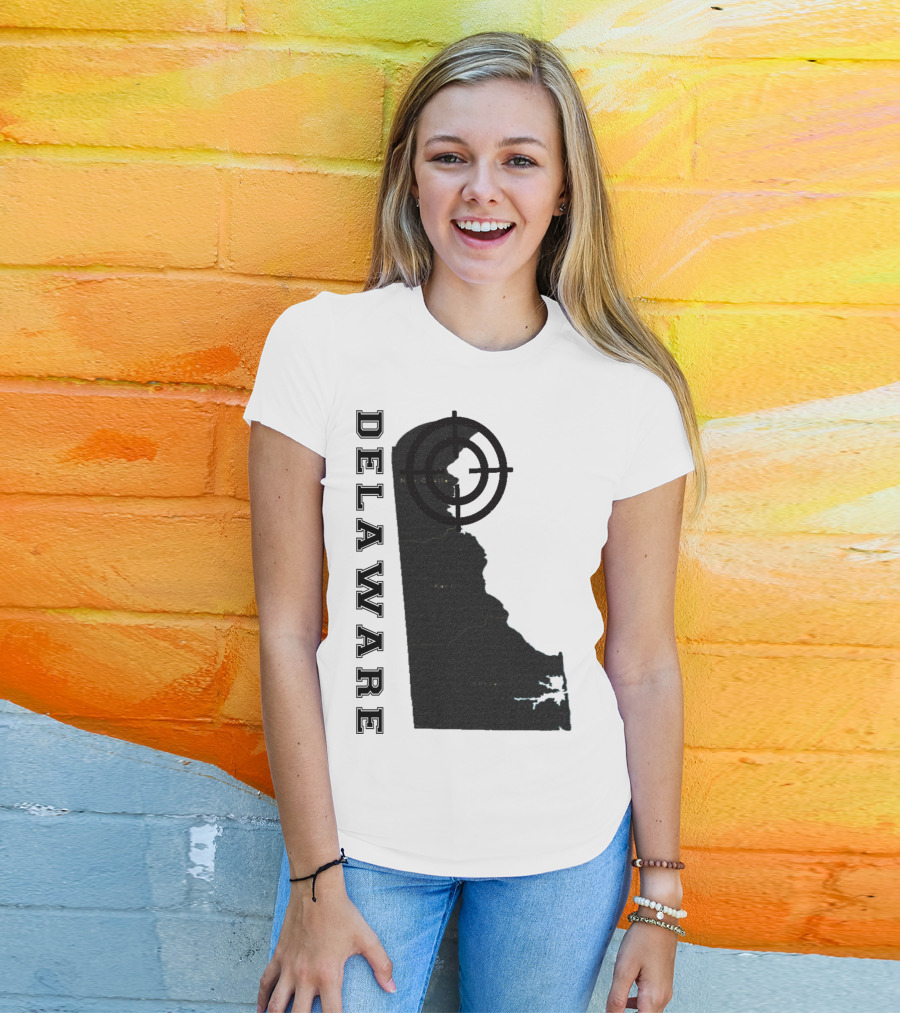 Delaware Maps Vintage Classic Style With Compass Target T-Shirt