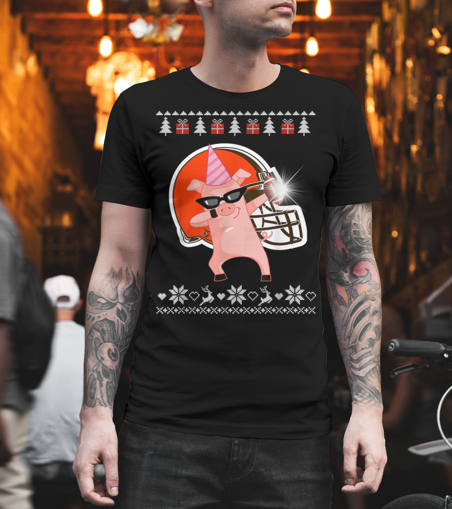 Merry Christmas Pig Dabbing Football Team Santa Hat Sunglasses Christmas Tree Reindeer Snowflakes T-Shirt