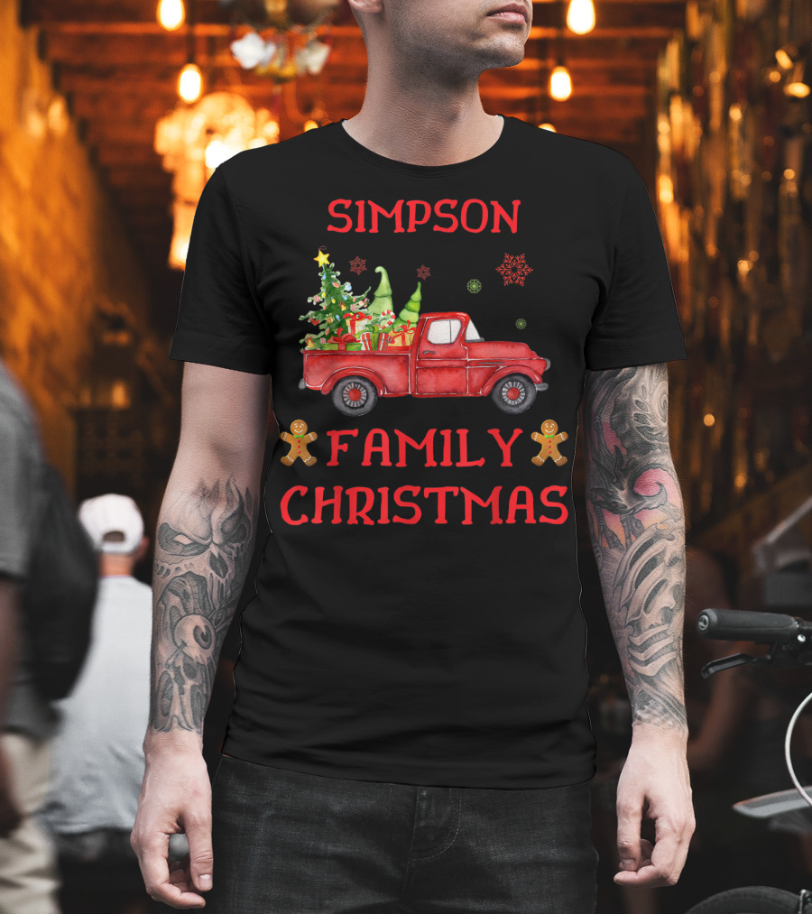 Simpson Family Christmas Old Red Truck With Tree And Gingerbread Men T-Shirt