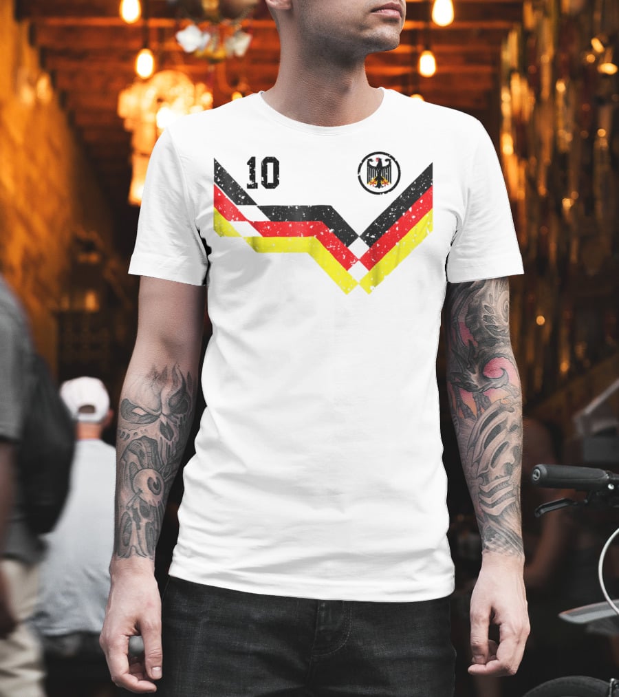 Deutschland Retro Soccer Jersey Number 10 with German Eagle Emblem T-Shirt