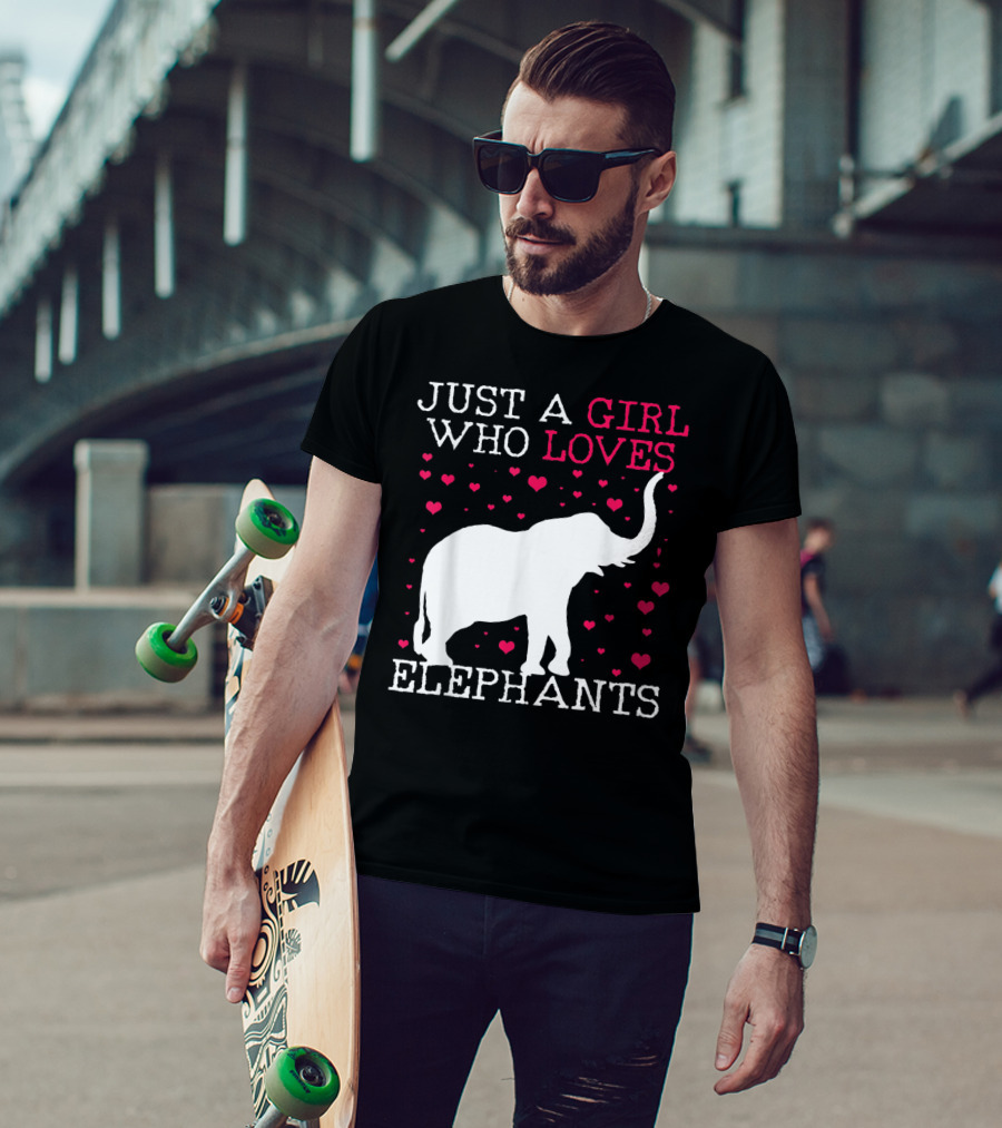 Just A Girl Who Loves Elephants With Heart Graphics T-Shirt