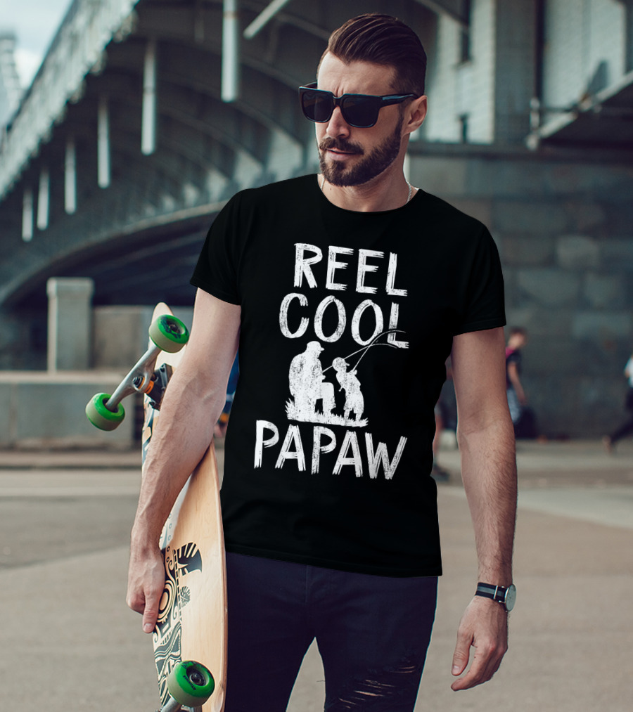 Reel Cool Papaw Father's Day Fishing T-Shirt