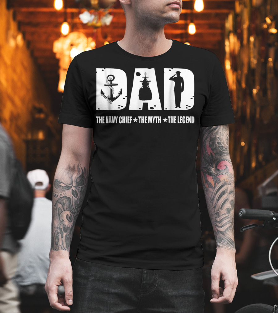Mens Veteran Dad The Navy Chief The Myth The Legend T-Shirt