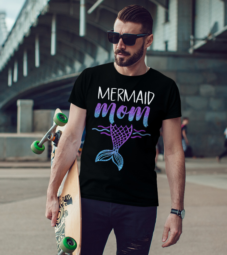 Mermaid Mom Glitter Tail Birthday Party T-Shirt