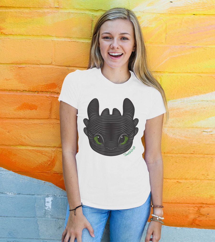 How To Train Your Dragon 3 Hidden World Toothless Green Eyes T-Shirt