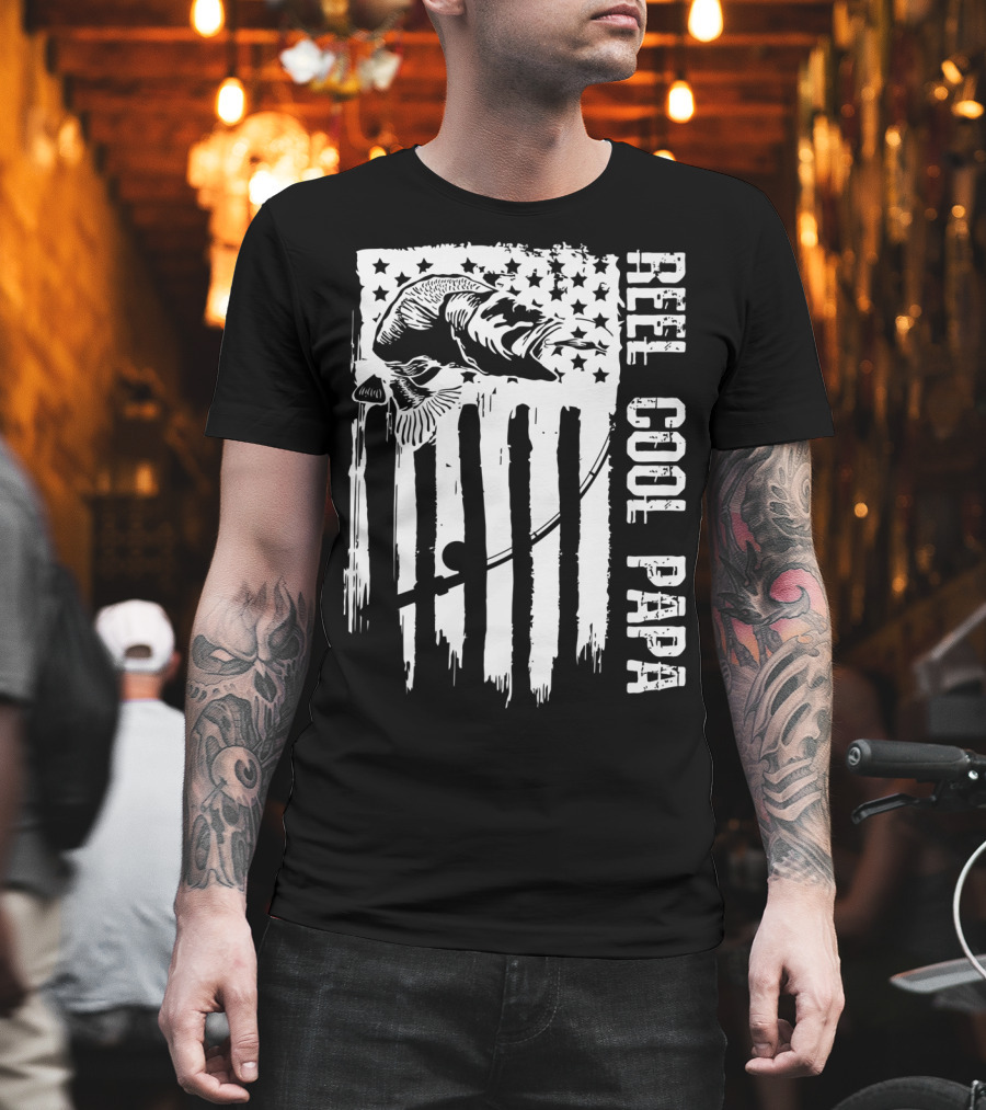 Reel Cool Papa Fishing Patriotic American Flag T-Shirt