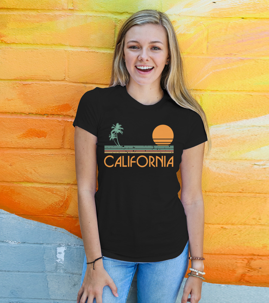 California Retro Sunset Palm Beach Vintage T-Shirt