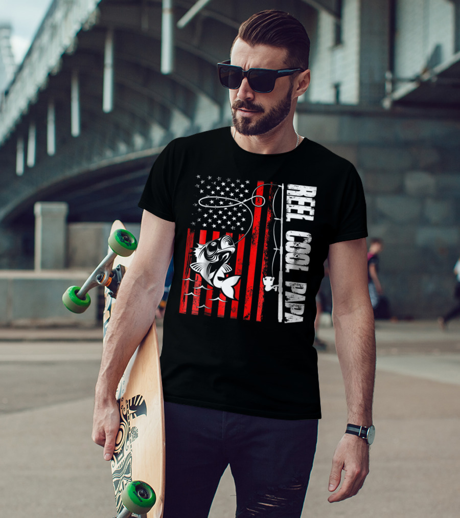 Reel Cool PAPA Fishing Lover American Flag T-Shirt