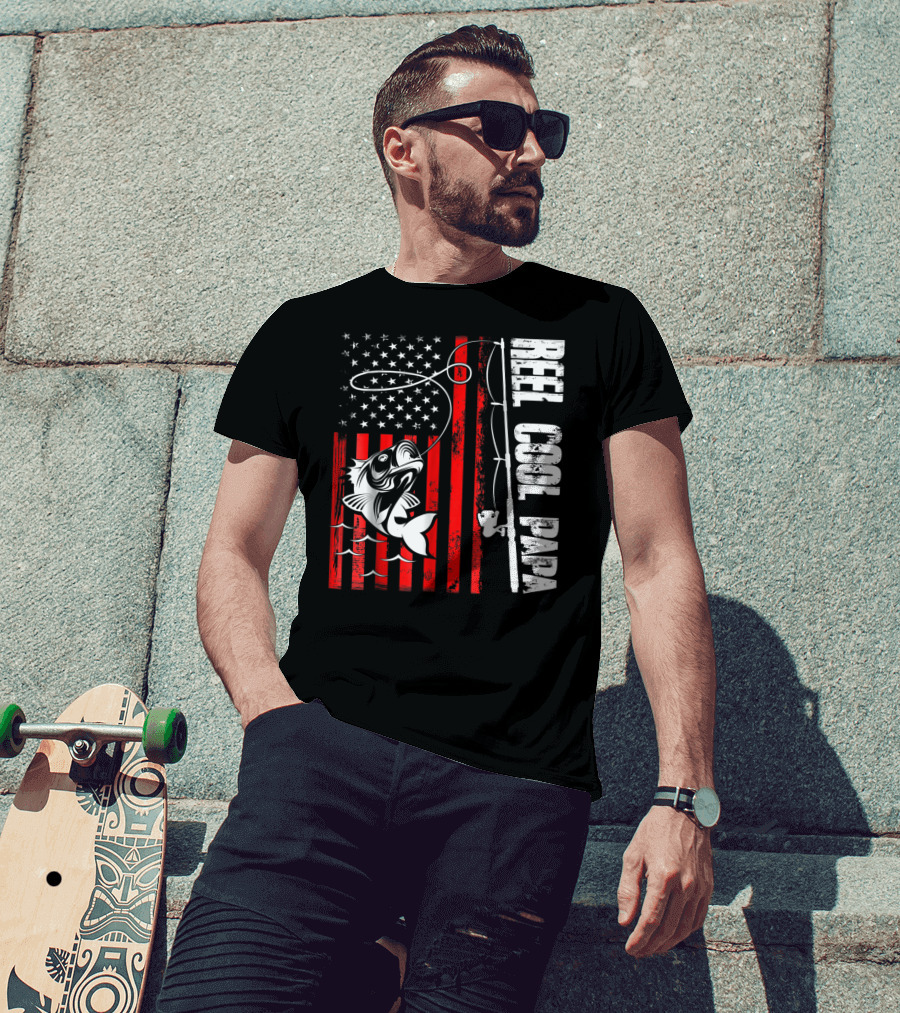 Reel Cool PAPA Fishing Lover American Flag T-Shirt