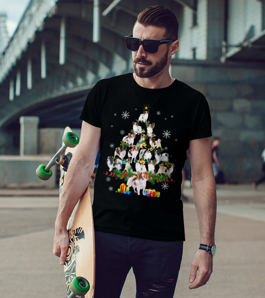 Papillon Dog Christmas Tree Lights With Snowflakes And Presents T-Shirt