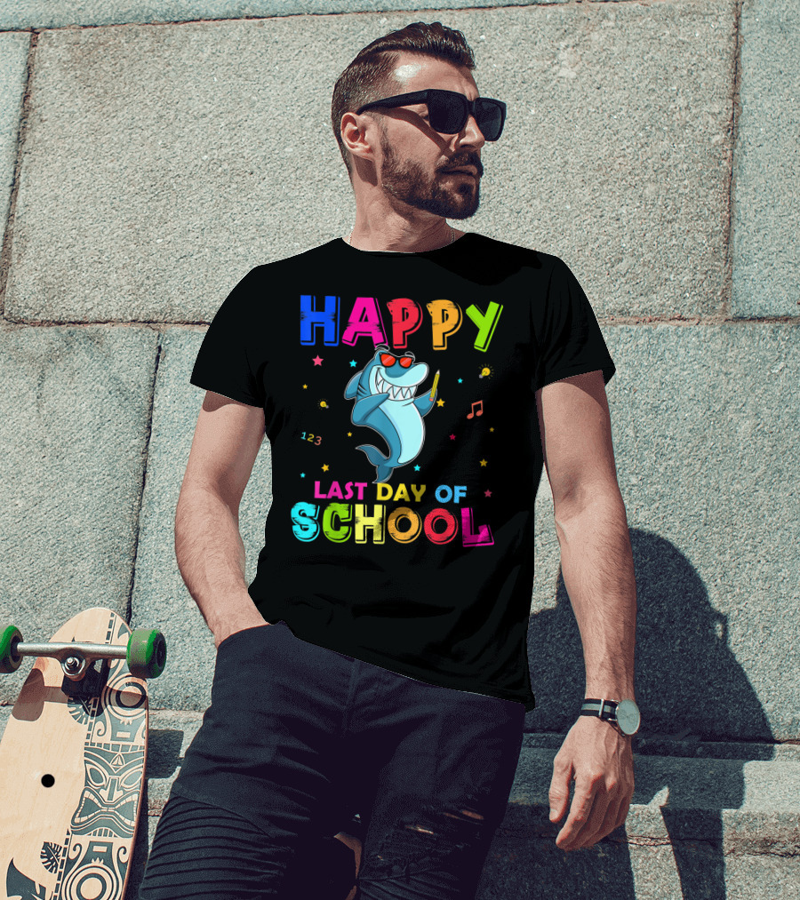 Happy Last Day Of School Dabbing Shark 123 Music Notes T-Shirt