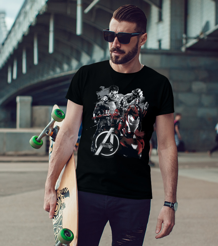 Marvel Avengers Infinity War Grunge Iron Man Spider-Man Captain America Hulk Black Widow Star-Lord T-Shirt
