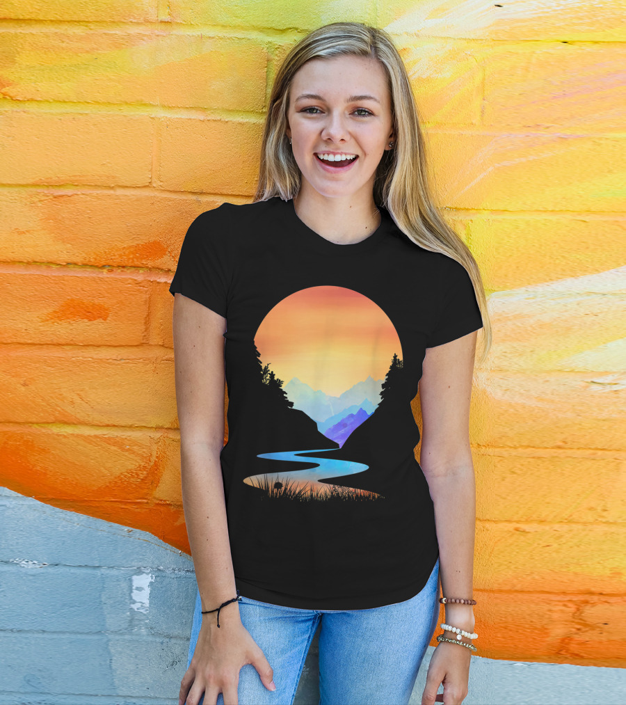 Outdoor Sunset Vintage Style Mountains Sun Nature River Landscape T-Shirt