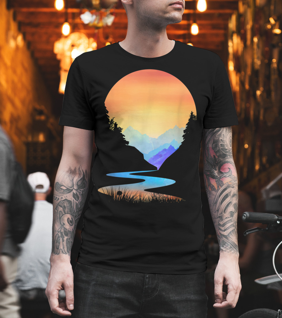 Outdoor Sunset Vintage Style Mountains Sun Nature River Landscape T-Shirt