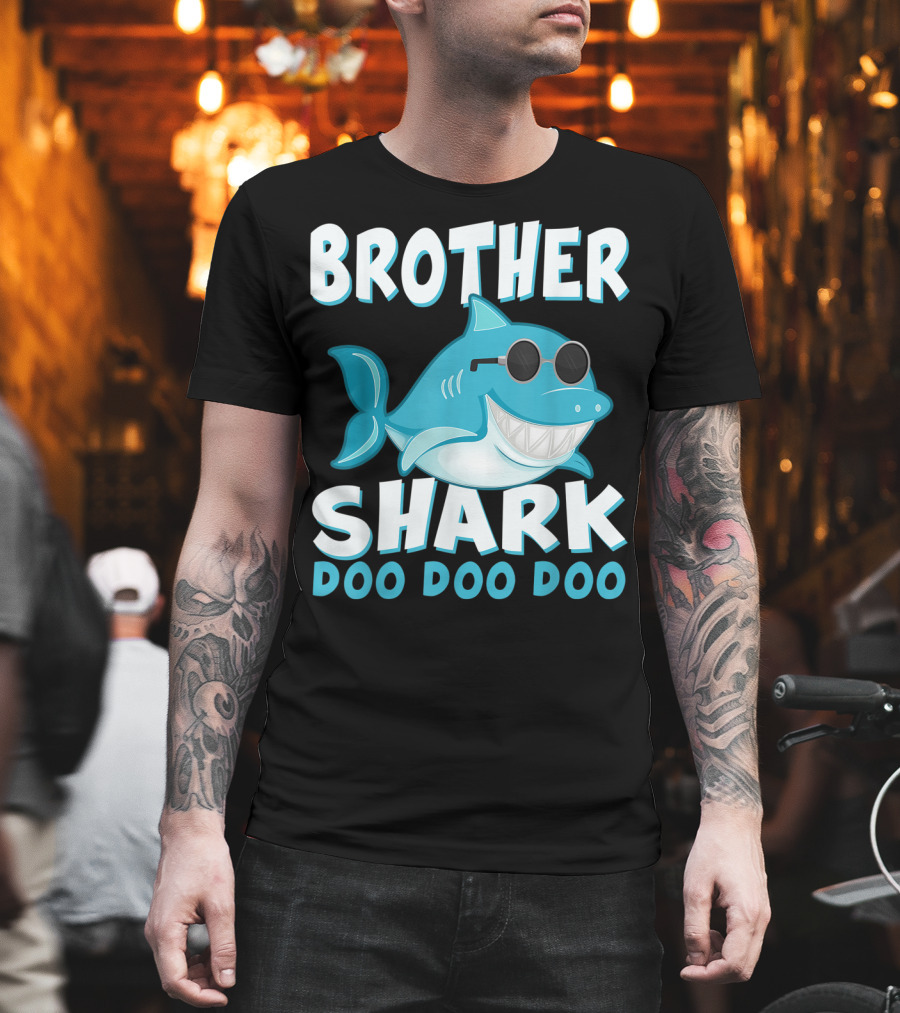 Brother Shark Doo Doo Doo Retro Vintage Father's Day T-Shirt