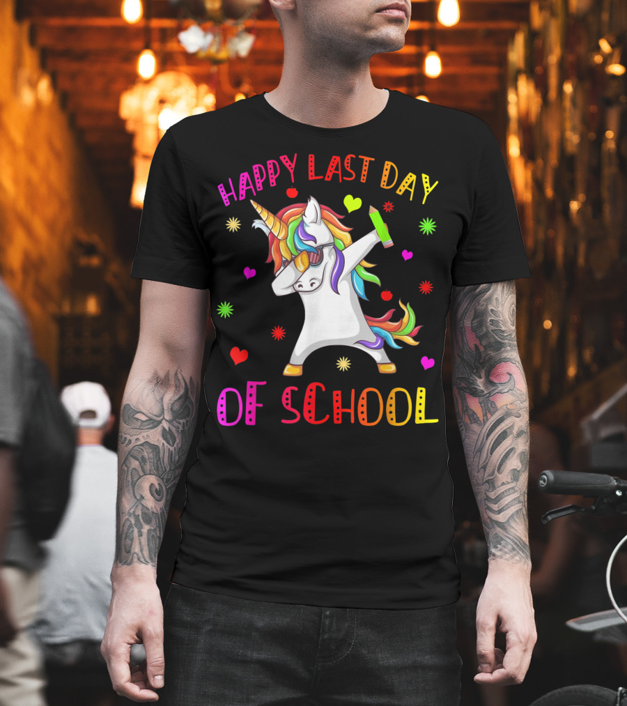 Happy Last Day Of School Unicorn Dabbing Teacher Stu T-Shirt