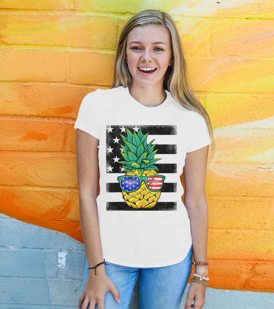 Hawaiian Pineapple With American Flag Sunglasses On Distressed Stars And Stripes Background T-Shirt