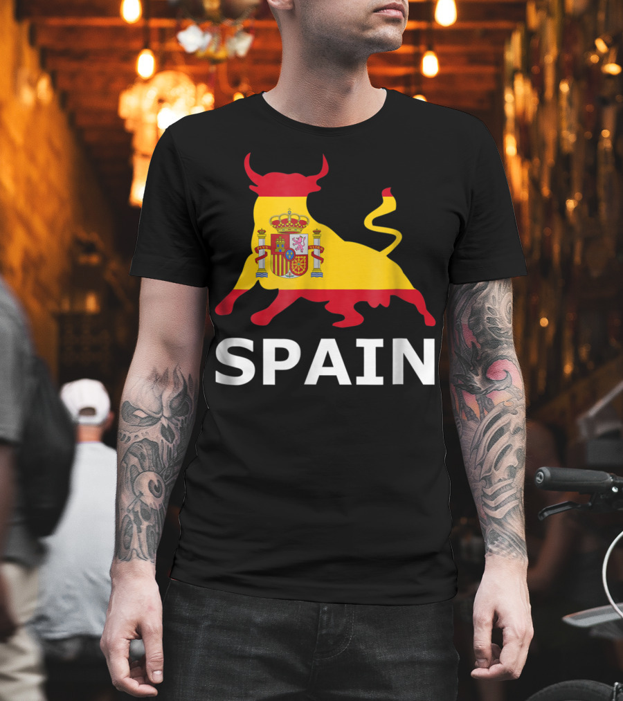 Spain Bull With Spanish Flag Crest T-Shirt