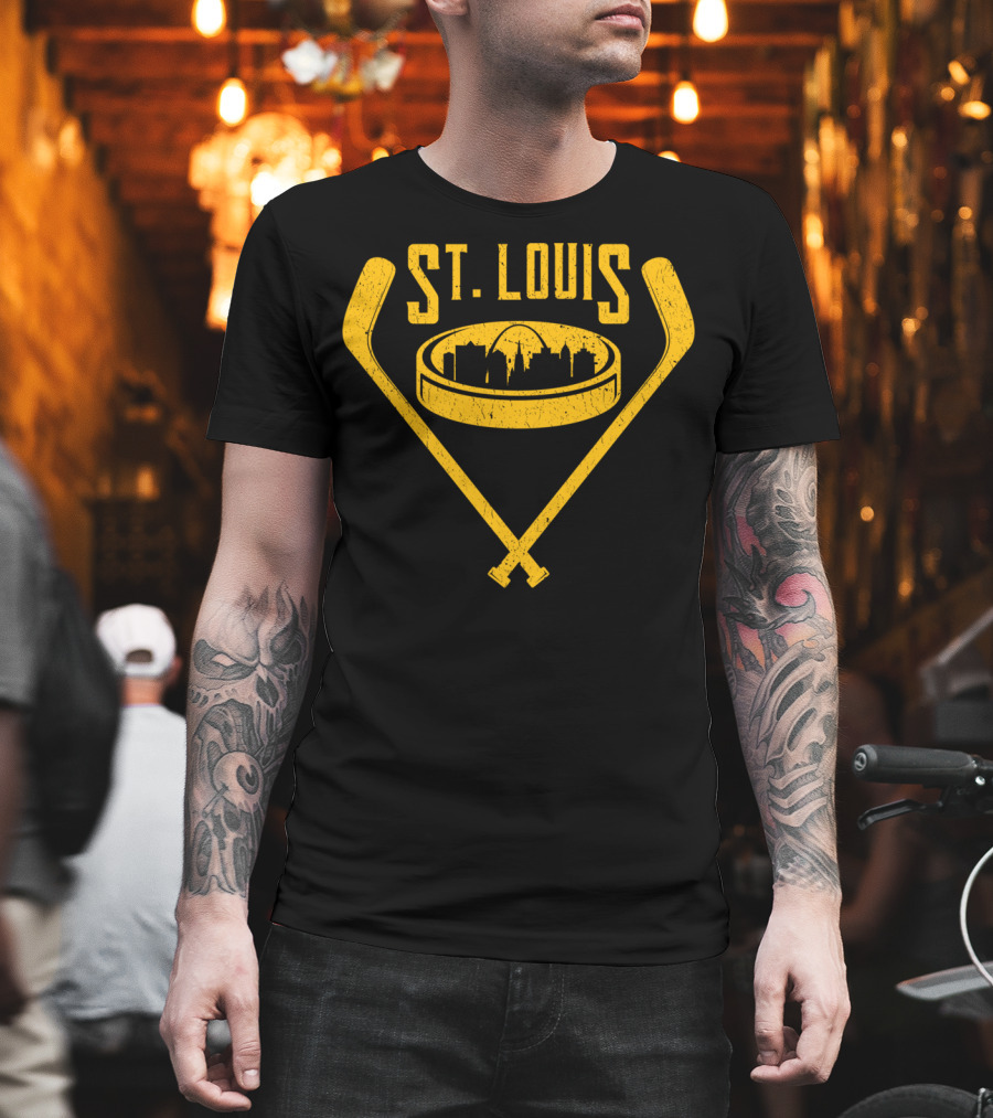 St Louis Missouri Skyline Vintage Hockey T-Shirt