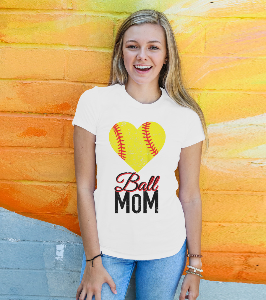 Love Ball Mom Heart Baseball Softball Graph T-Shirt