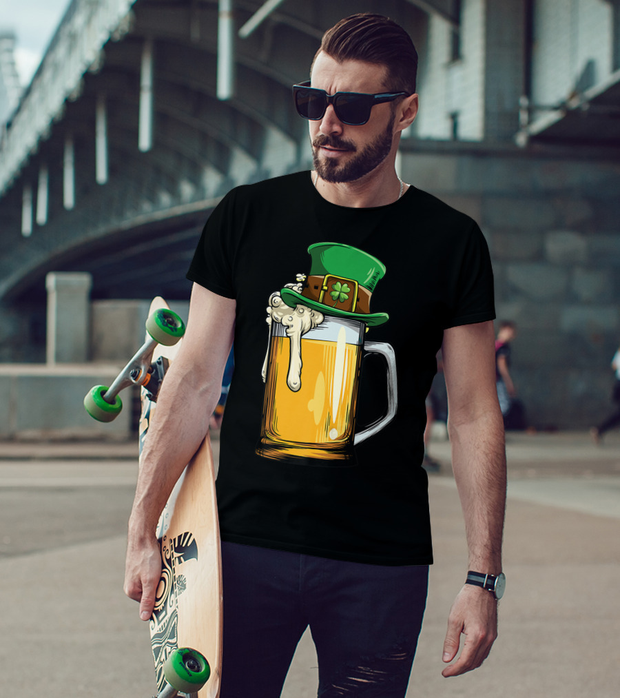 Leprechaun Hat Overflowing Beer Mug With Shamrock Foam T-Shirt
