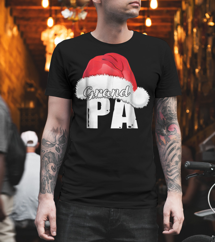 Grandpa Christmas Santa Hat Family Matching T-Shirt