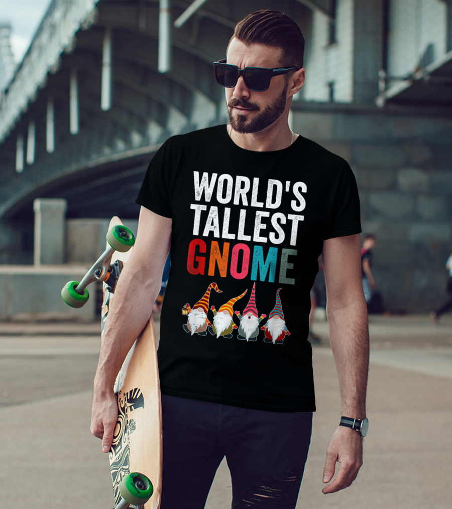 World's Tallest Gnome Christmas Lovers Funny Gnomes T-Shirt