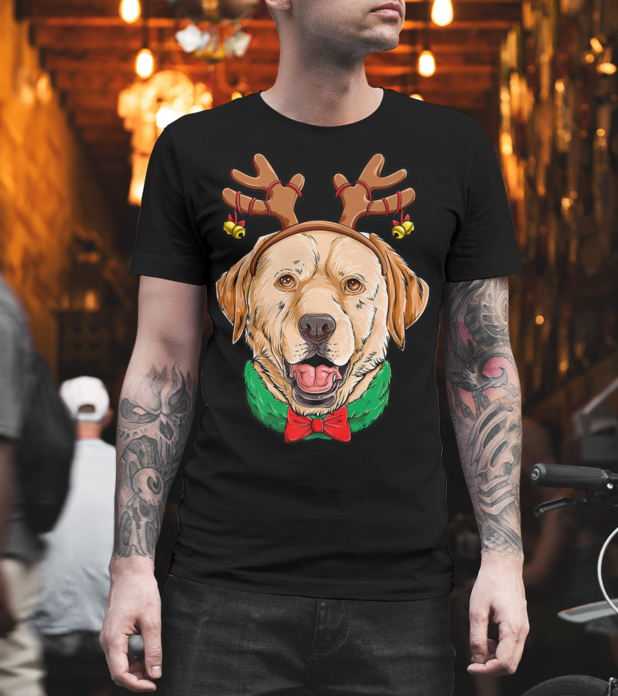 Labrador With Christmas Reindeer Antlers And Bow Tie Dog Xmas O7 T-Shirt