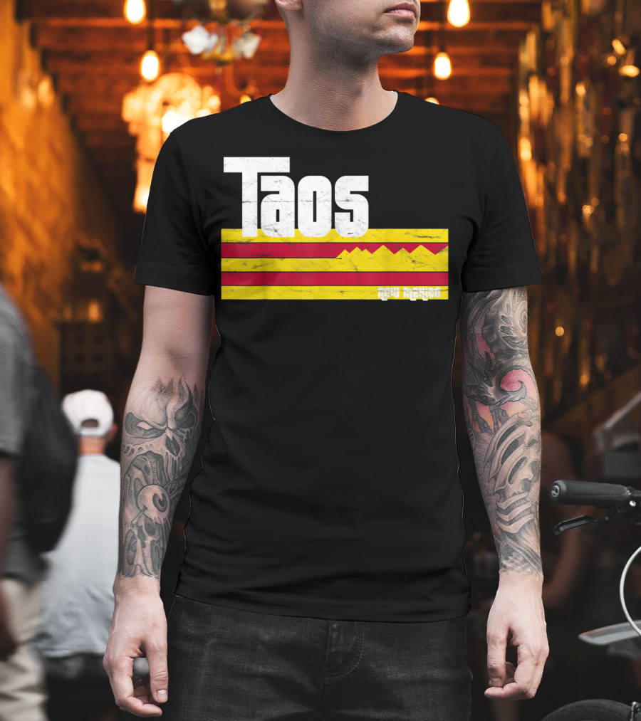 Taos New Mexico Vintage Mountain Stripes Skiing Hiking T-Shirt