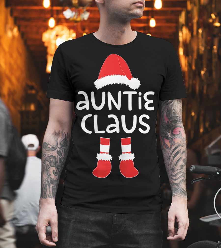 Santa Hat and Boots Auntie Claus Christmas T-Shirt