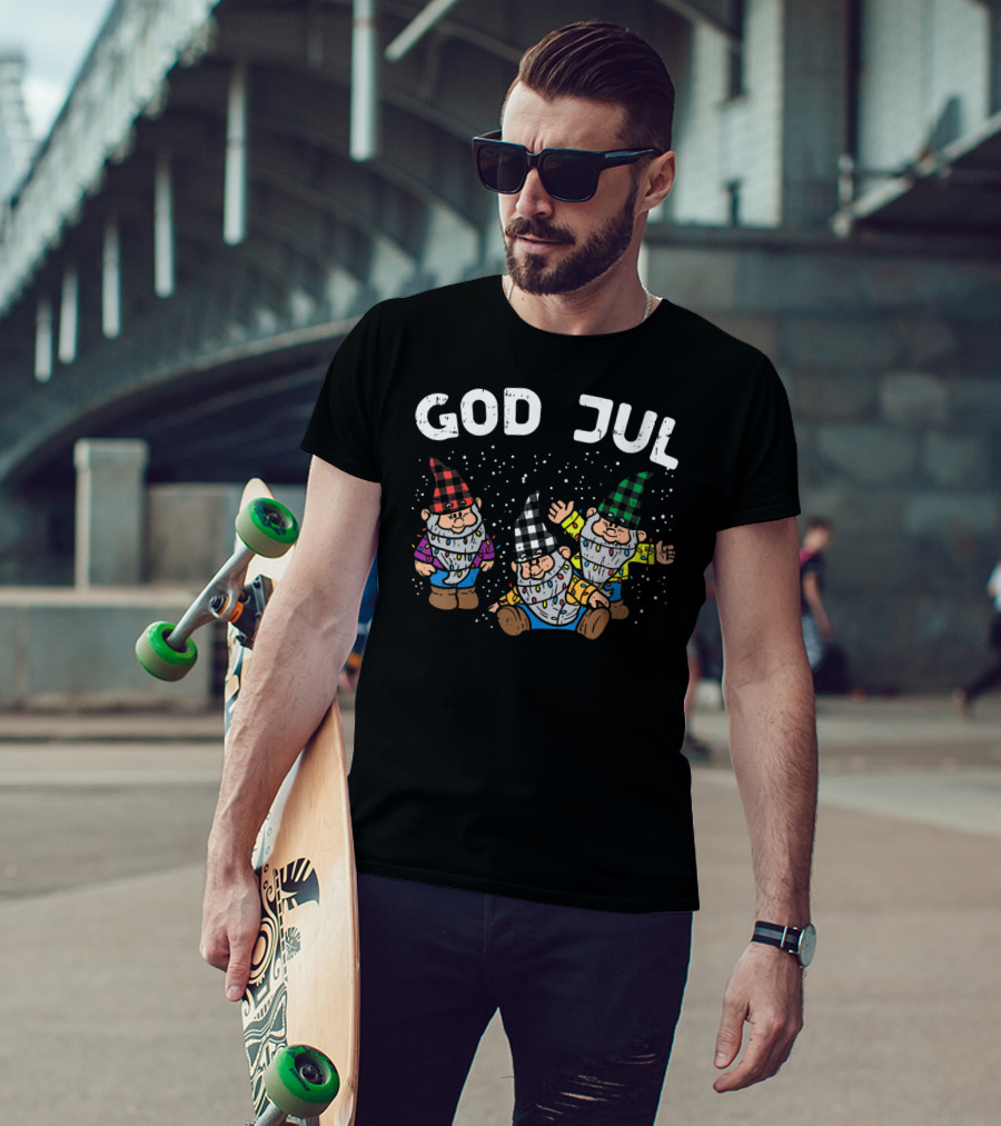 God Jul Buffalo Plaid Nordic Gnomes T-Shirt