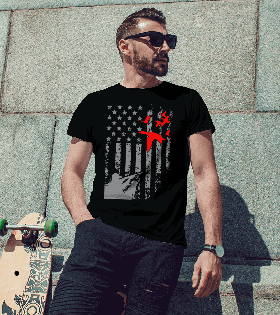 American Flag Waterfowl Hunting With Patriotic Duck T-Shirt