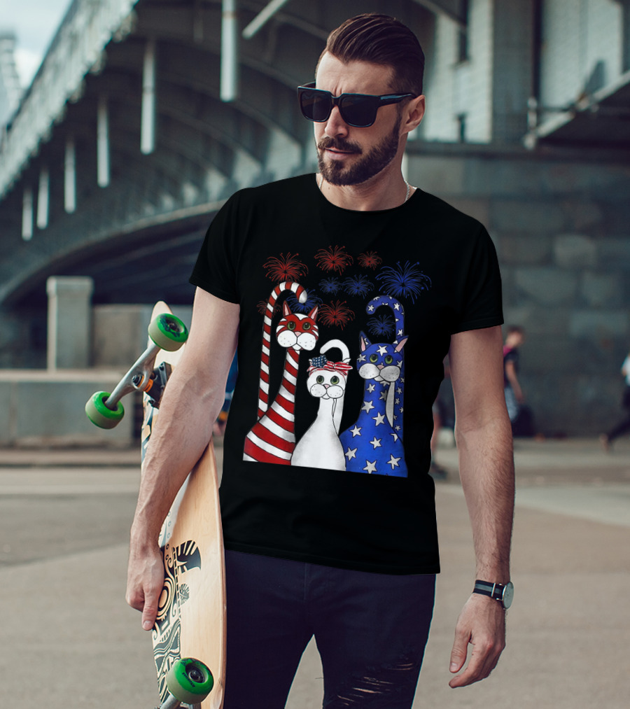 Cat Red White Blue American Flag Patriotic Fireworks T-Shirt