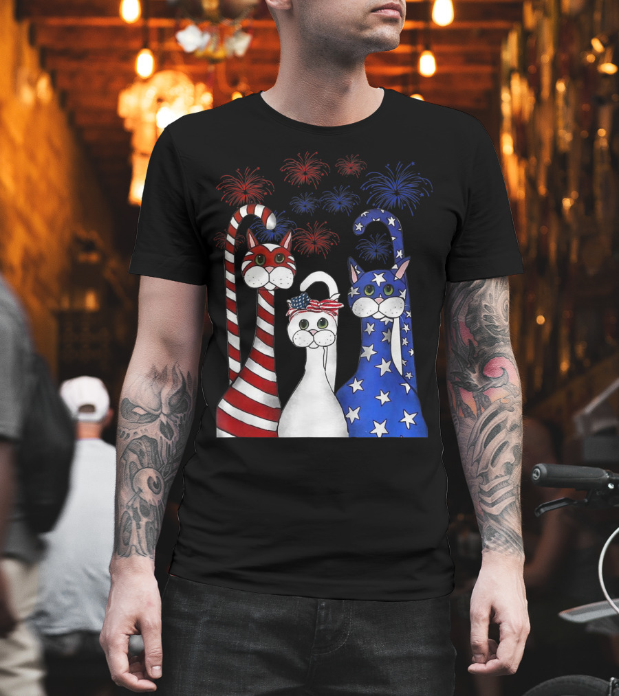 Cat Red White Blue American Flag Patriotic Fireworks T-Shirt